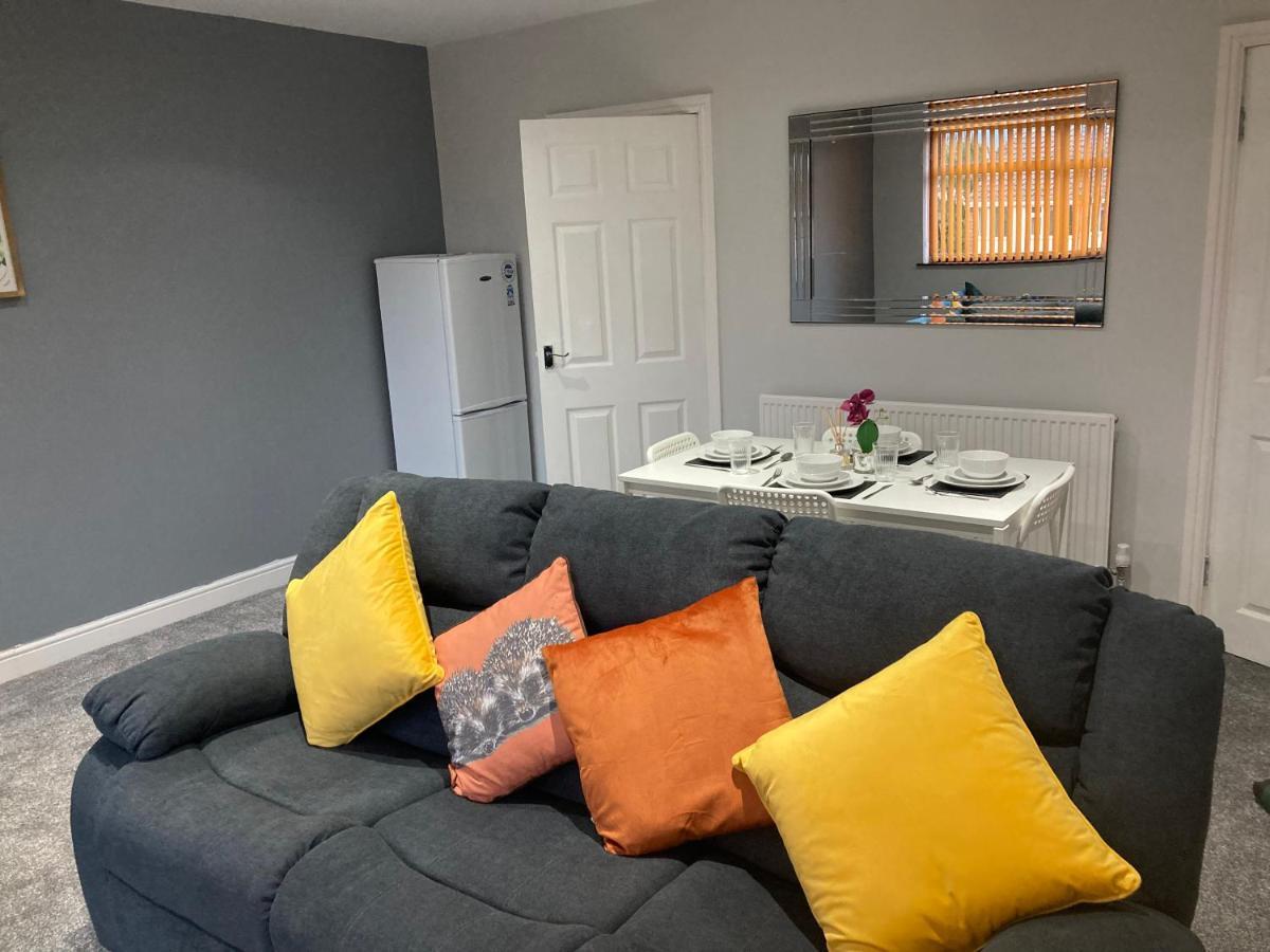 Hilltop Place Suites Near Doncaster Racecourse Eksteriør billede