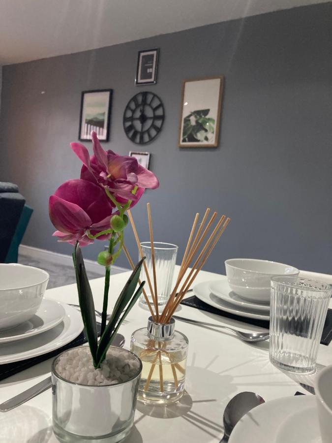 Hilltop Place Suites Near Doncaster Racecourse Eksteriør billede