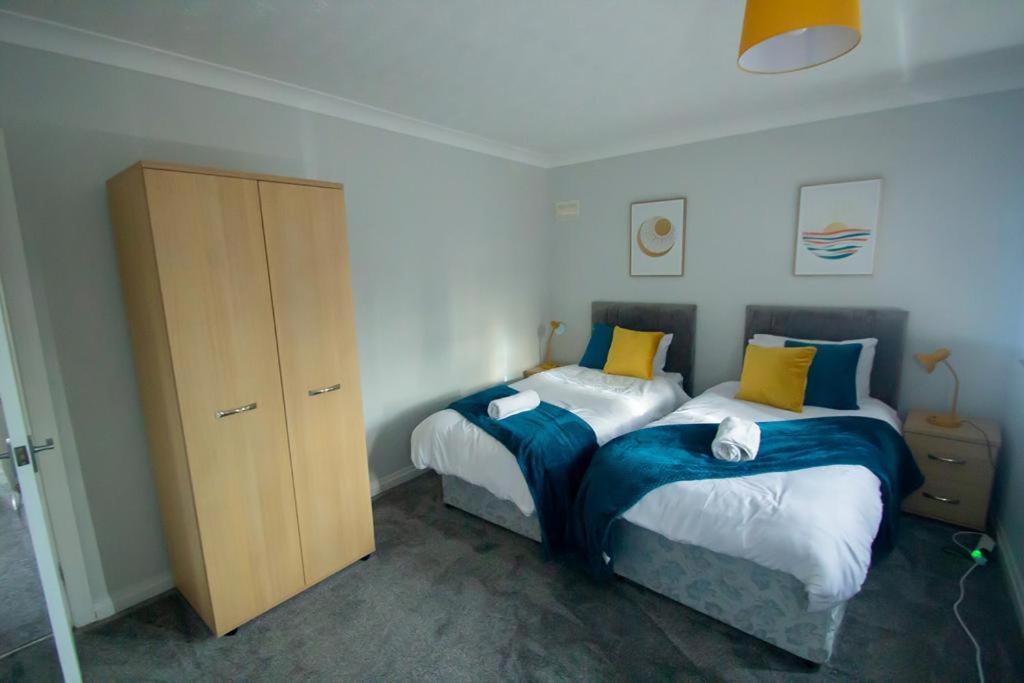 Hilltop Place Suites Near Doncaster Racecourse Eksteriør billede
