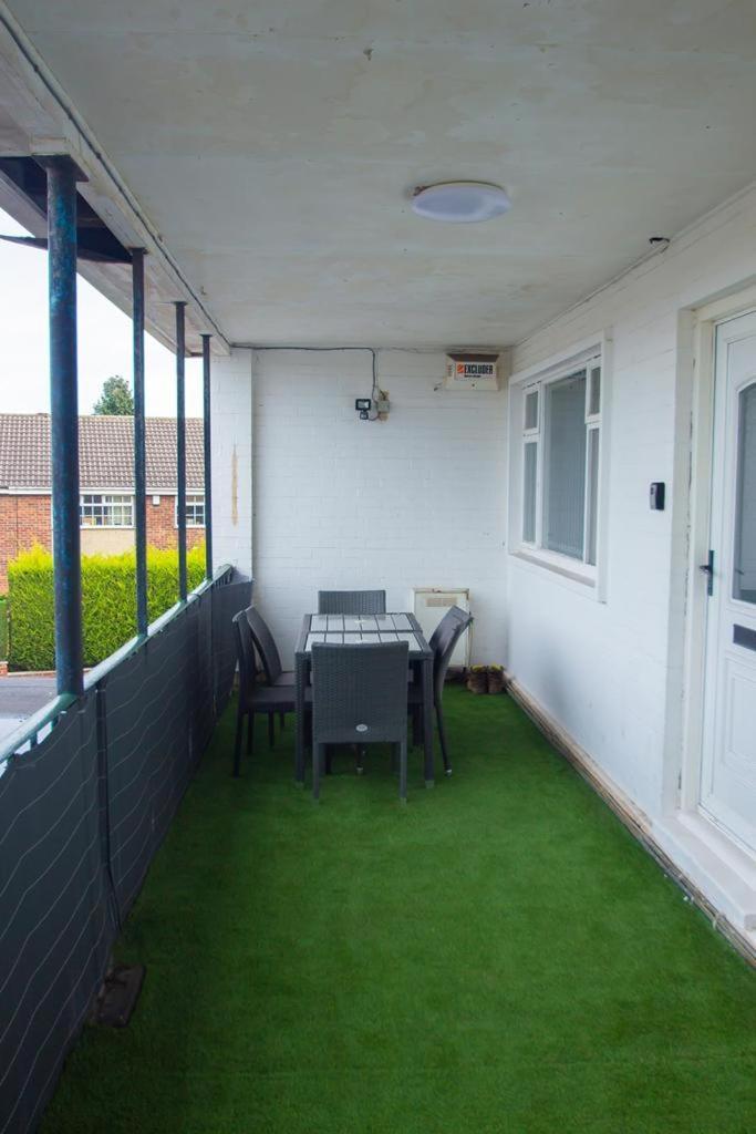 Hilltop Place Suites Near Doncaster Racecourse Værelse billede